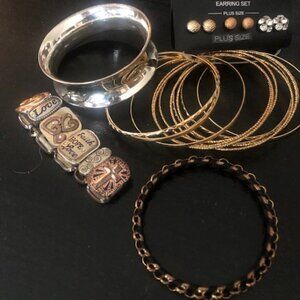 Bracelet/Jewelry Bundle!